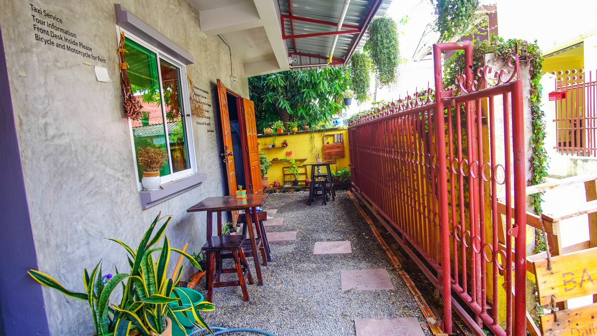 Baan Ha Guest House Τσιάνγκ Μάι Εξωτερικό φωτογραφία